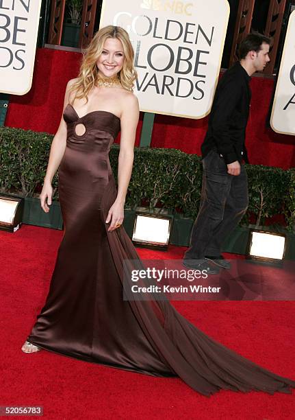 Actress Kate Hudson arrives at the 62nd Annual Golden Globe Awards at the Beverly Hilton Hotel on January 16, 2005 in Beverly Hills, California.