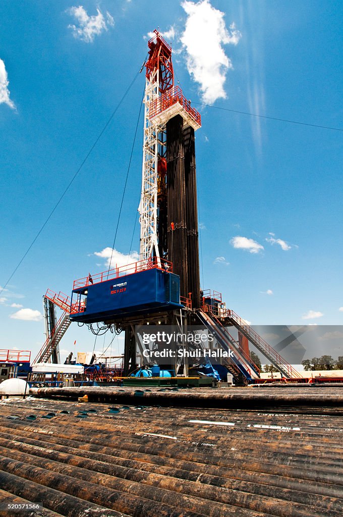 Shale Cutter Surface Oil Shale