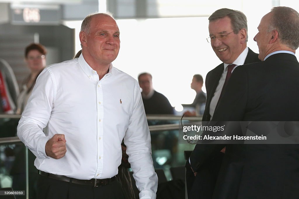 FC Bayern Muenchen - Training & Press Conference