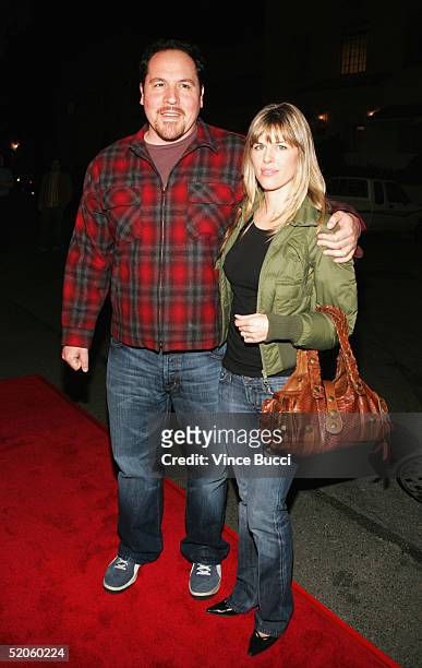 Actor-director Jon Favreau and wife Joya attend the Twentieth Century Fox film "Hide and Seek" on January 24, 2005 in Los Angeles, California.