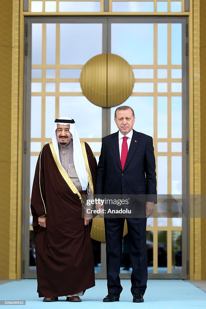 Turkish President Erdogan and Saudi King Salman bin Abdulaziz meet in Ankara