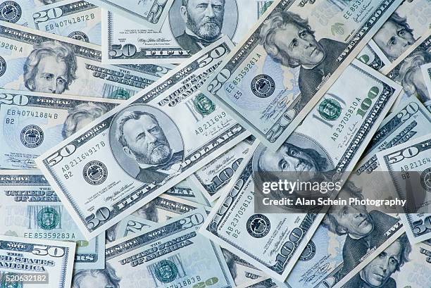 various american dollar bills - unidade monetária dos estados unidos imagens e fotografias de stock