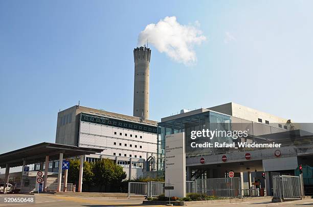 residuos de la planta de energía - incinerator fotografías e imágenes de stock