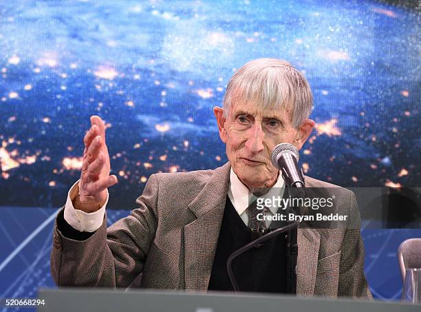 Freeman Dyson, Emeritus Professor, Princeton Institute for Advanced Study speaks on stage as Yuri Milner and Stephen Hawking host press conference to...
