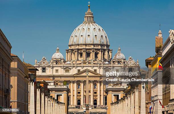 vatican with st peter's basilica, rome, italy - città del vaticano foto e immagini stock