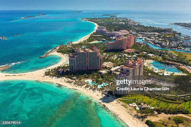 paradise island nassau bahamas - atlantis resort paradise island stock pictures, royalty-free photos & images