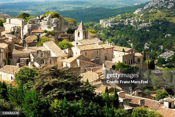 les baux-de-provence, les alpilles, provence - bouches du rhone fotografías e imágenes de stock