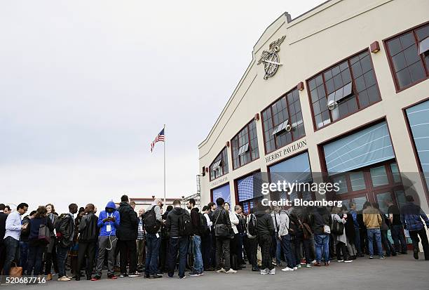 Attendees line up in front of the Herbst Pavilion before the start of the Facebook F8 Developers Conference in San Francisco, California, U.S., on...