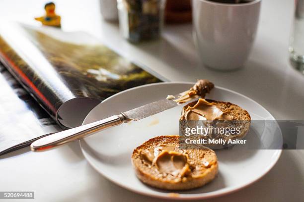 breakfast reads - english muffin stock pictures, royalty-free photos & images