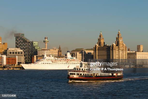 mersey ferry and mv discovery cruise ship, liverpool - europe river cruise stock pictures, royalty-free photos & images