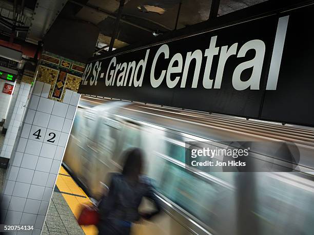 the new york city subway. - grand central station manhattan stock pictures, royalty-free photos & images