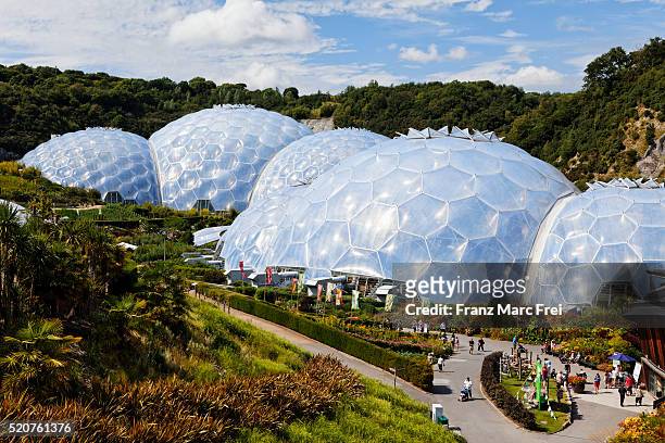 eden project, st. ausstell - eden project stock pictures, royalty-free photos & images