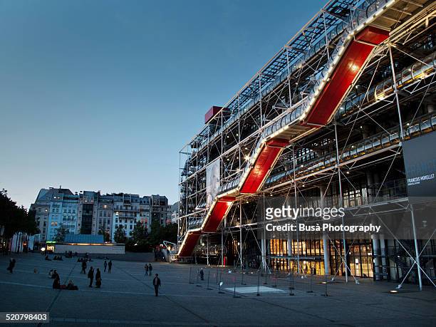 the centre pompidou in paris at twilight - centre georges pompidou stock pictures, royalty-free photos & images