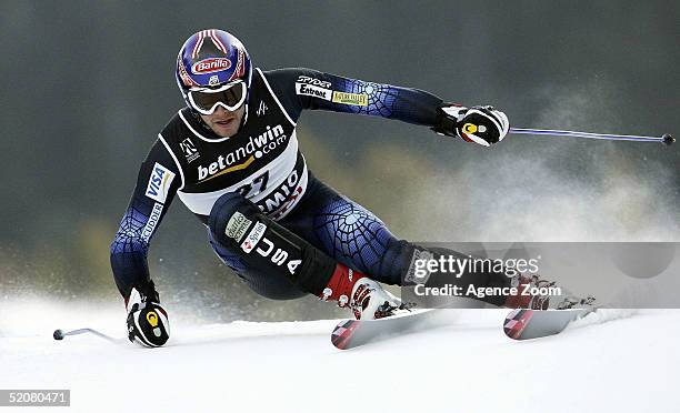 Bode Miller of USA competes during his first place finish in the Men's Super G at the FIS Alpine World Ski Championships on January 29, 2005 in...