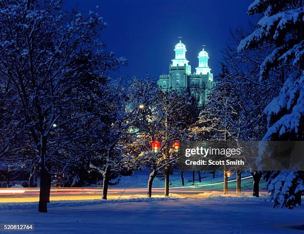 lds (mormon) temple, logan, utah, usa. - mormonism imagens e fotografias de stock