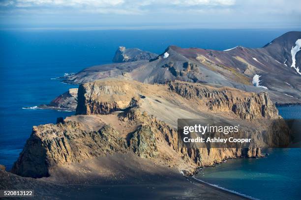 deception island in the south shetland islands off the antarctic peninsular - deception island foto e immagini stock
