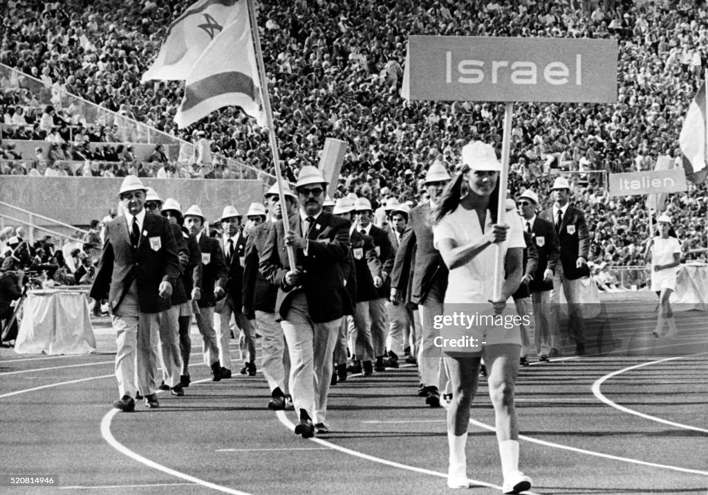 TOPSHOT-OLY-1972-OPENING-ISRAEL DELEGATION