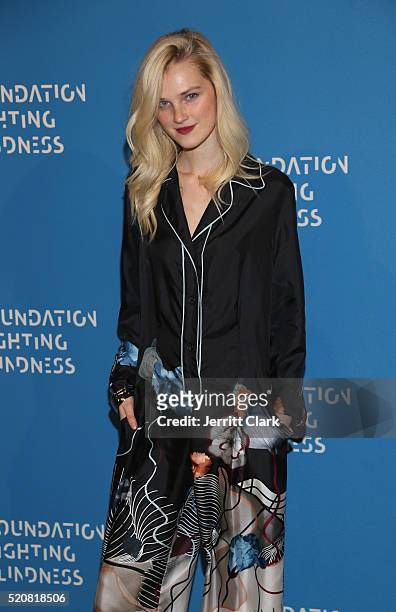 Model Alexa Reynen attends the 2016 Foundation Fighting Blindness World Gala at Cipriani Downtown on April 12, 2016 in New York City.