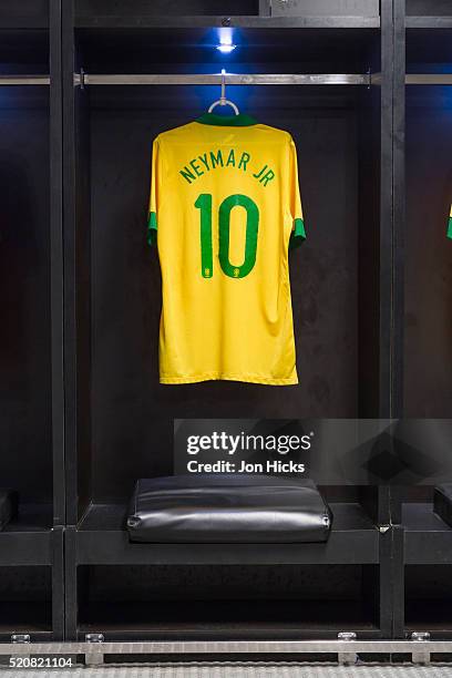 interior of the maracana stadium in rio de janeiro. - lagsportsuniform bildbanksfoton och bilder