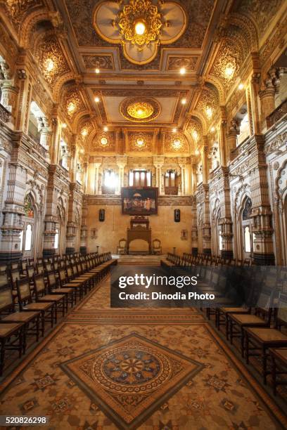 interior in royal palace of shahu maharaj, kolhapur, maharashtra, india - 王宮 ストックフォトと画像