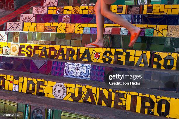 escadaria selaron in santa teresa, rio de janeiro. - escadaria 個照片及圖片檔