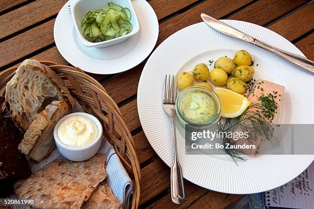 poached salmon - dill stock pictures, royalty-free photos & images