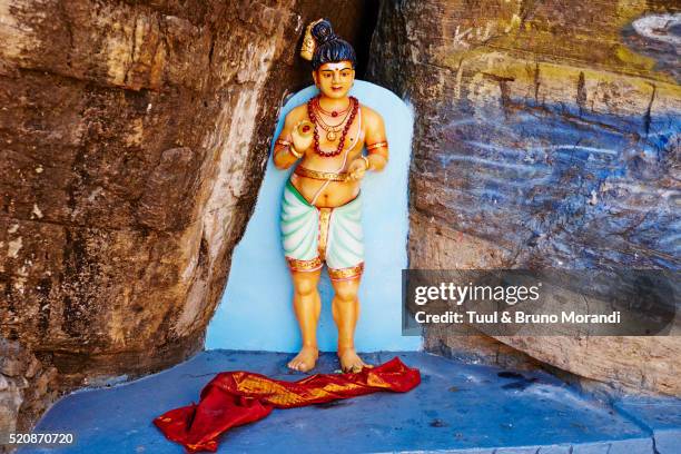 sri lanka, trincomalee, konesvaram kovil temple - trincomalee stock pictures, royalty-free photos & images