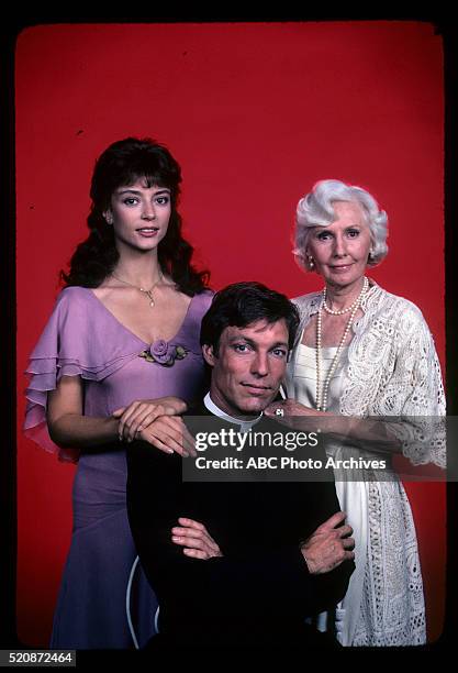 Miniseries - Airdate: March 27 through 30, 1983. L-R: RACHEL WARD;RICHARD CHAMBERLAIN;BARBARA STANWYCK