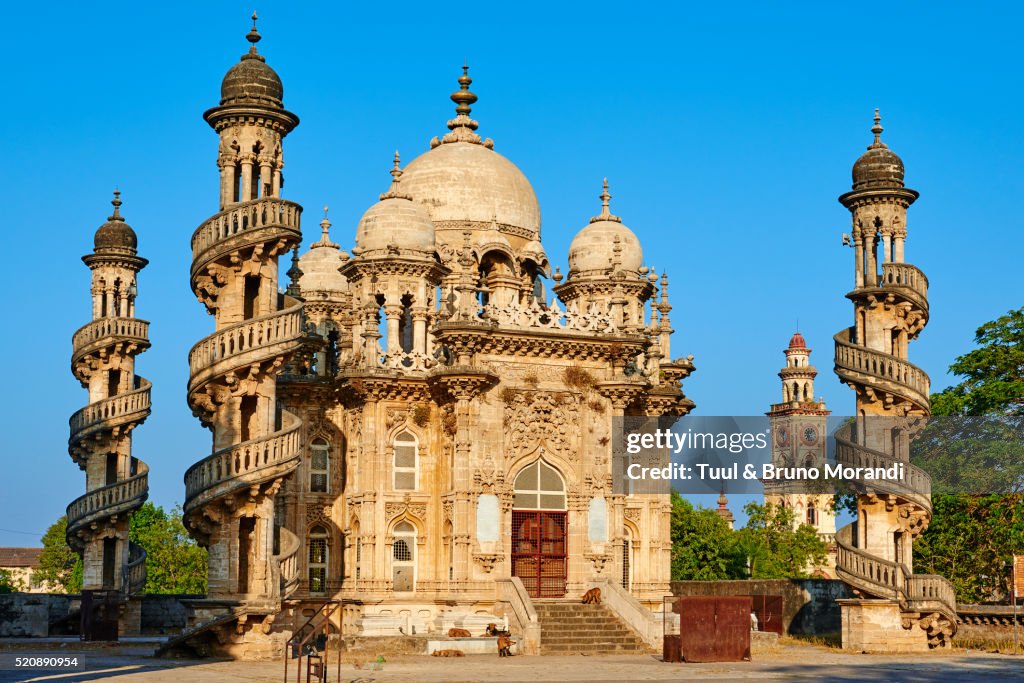 India, Gujarat, Junagadh, Vizir mausoleum