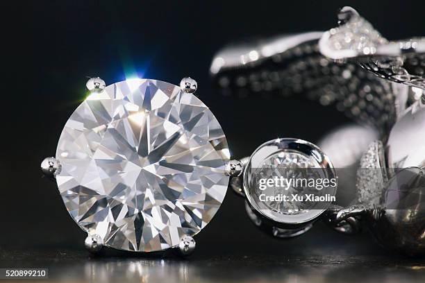 chinese diamond industry - diamond gemstone stock-fotos und bilder