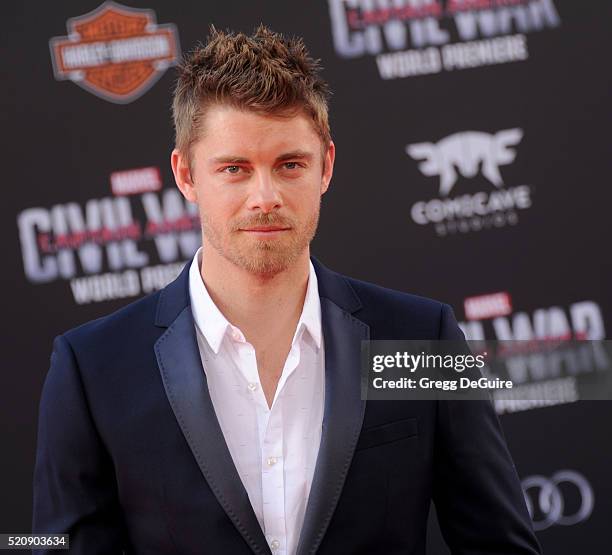 Luke Mitchell Actor Photos and Premium High Res Pictures - Getty Images