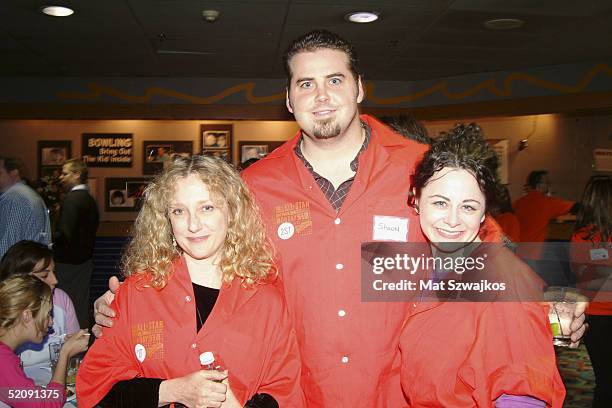 Actress Carol Kane, American football player Shaun O'Hara of the New York Giants and actress Geraldine Hughes pose at the 18th Annual Second Stage...