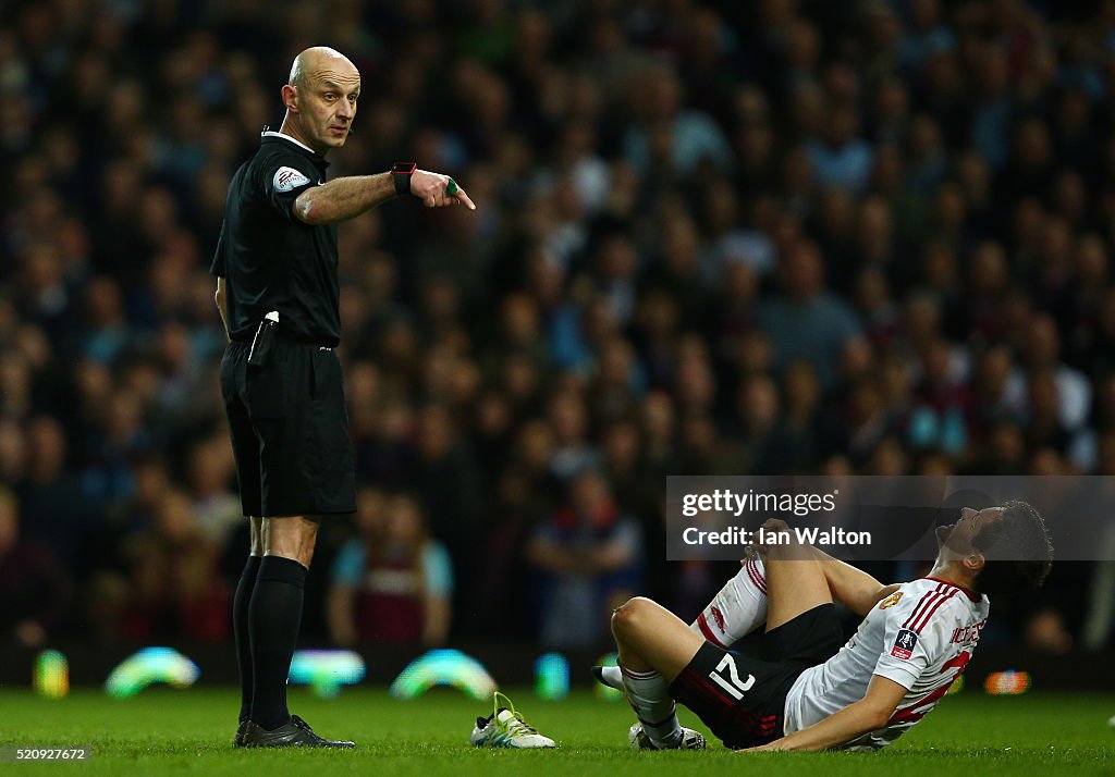 West Ham United v Manchester United - The Emirates FA Cup Sixth Round Replay