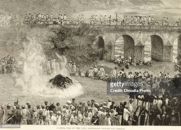 burning pile of the late maharajah tookaji rao holkar, the graphic 24yh july 1886, india - stack_interchange stock pictures, royalty-free photos & images
