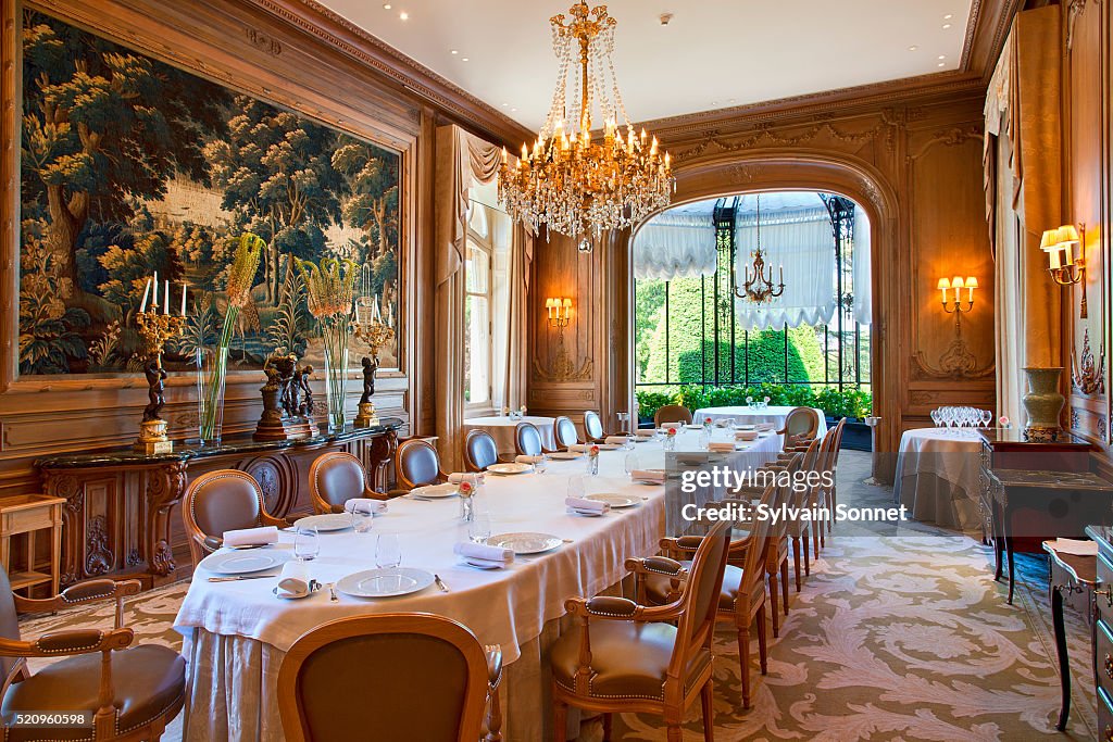 France, Marne, Reims, Chateau les Crayeres Restaurant