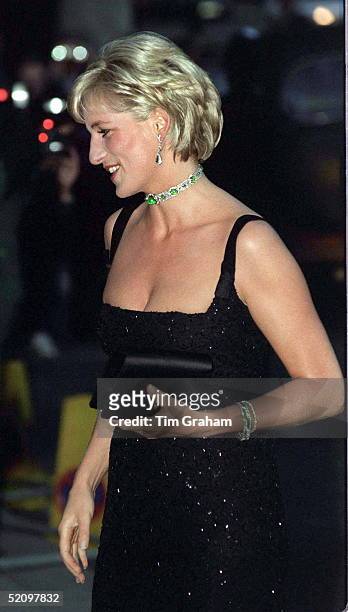 Gala Evening To Celebrate The Tate Gallery's Centenary In London. Diana, Princess Of Wales, Arriving At The Tate Gallery On Her 36th Birthday. She Is...