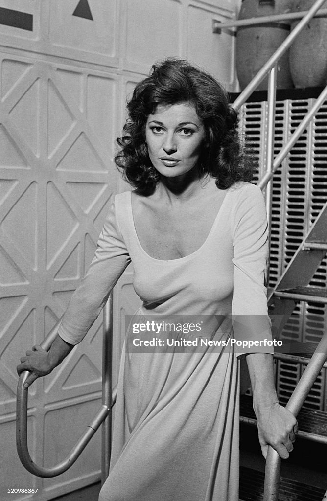 Stephanie Beacham In Inseminoid