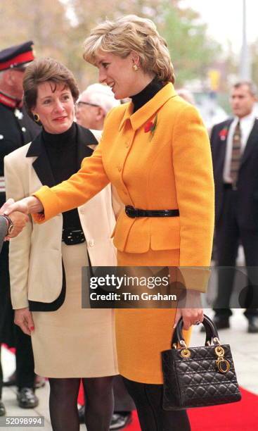 Princess Diana Arriving At The Liverpool Women's Hospital, Merseyside. She Is Wearing A Suit Designed By Fashion Designer Versace