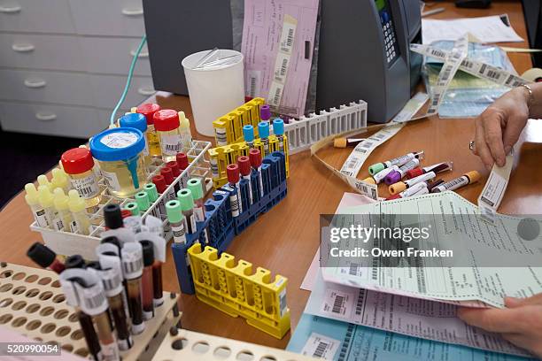 Labo Test 35 Test Labo Stock Photos, High-Res Pictures, and Images - Getty Images