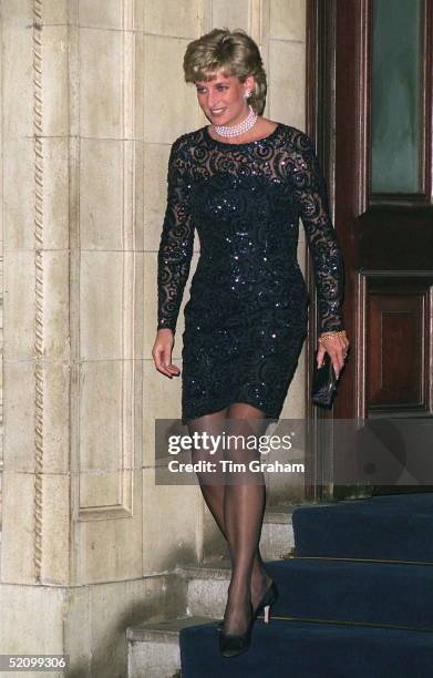 Princess Diana At The Royal Albert Hall As Patron Of The British Lung Foundation To Attend A Gala Performance Of La Boheme.
