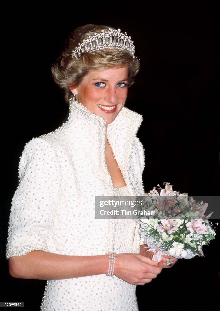Princess Diana waering Catherine Walker 