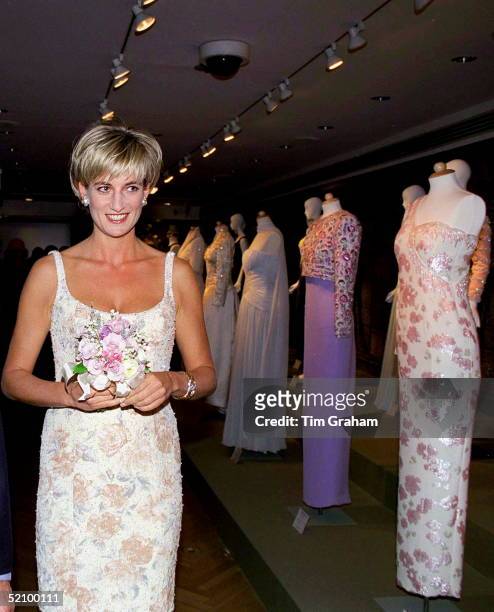 Diana, Princess Of Wales At Christie's New York For A Party To Launch The Dresses Auction.