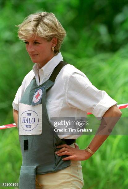 Princess Diana In An Area Cleared Of Landmines By The Halo Trust, Huambo, Angola.