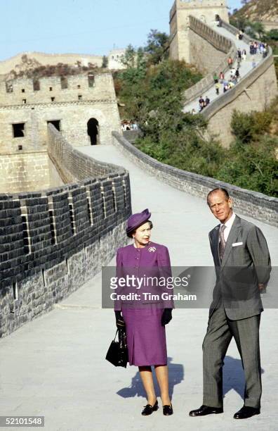 The Queen And Prince Philip Visiting The Great Wall Of China At Badaling Near Peking