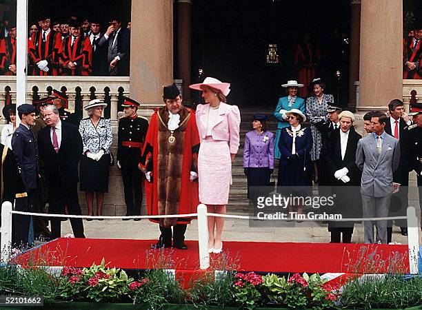 Princess Diana In Northampton Receiving The Freedom Of The City. On The Left Wearing A Red Tie Is Her Father Earl Spencer. On The Right Is Her...