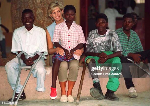 Diana, Princess Of Wales, At Neves Bendinha, An Icrc Orthopaedic Workshop In Luanda, Angola, With 13 Year Old Sandra Thijika From Saurino In The East...