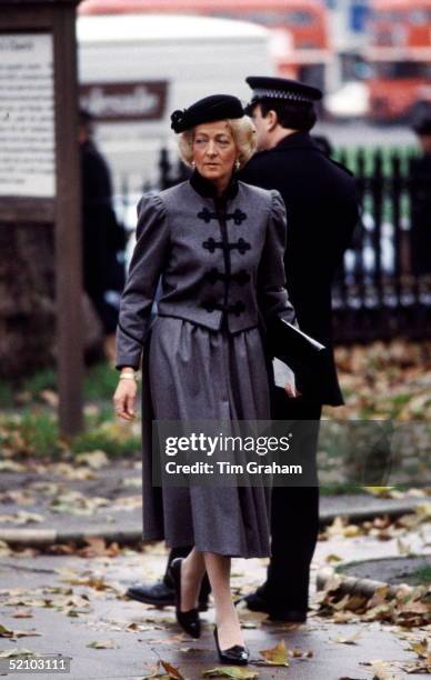 Mrs Frances Shand-kydd Attending A Memorial Service.