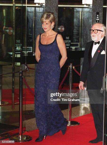 Diana, Princess Of Wales Attending The Premiere Of The Film 'in Love And War' At The Empire In Leicester Square In Aid Of The British Red Cross...