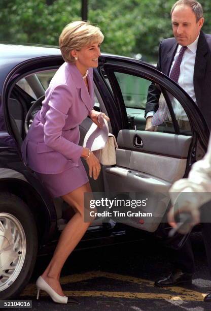 Diana, Princess Of Wales, At The Red Cross Headquarters In Washington. With Bodyguard Dave Sharp.