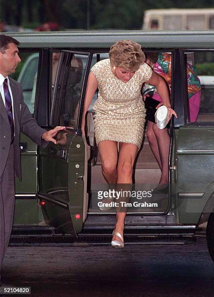 Princess Diana Arriving For Bolshoi Ballet In Moscow To Watch 'les Sylphides'.